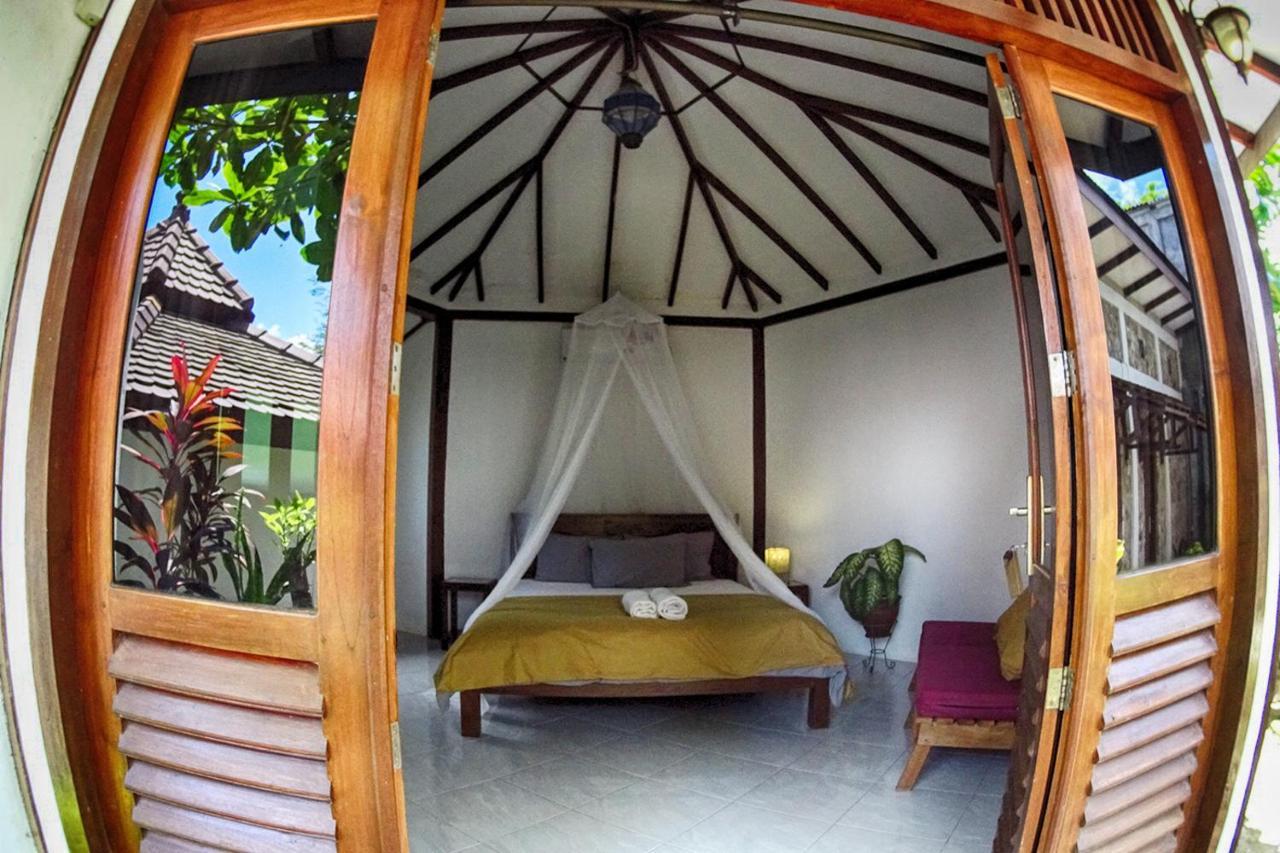 Ayu Hotel Karimunjawa Zewnętrze zdjęcie